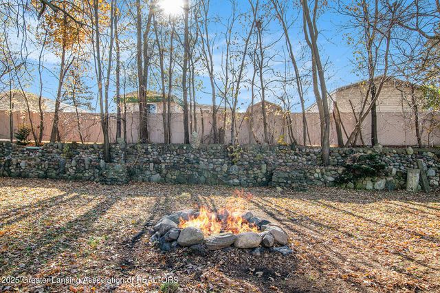 4788 Burt Avenue, Grand Ledge, MI 48837