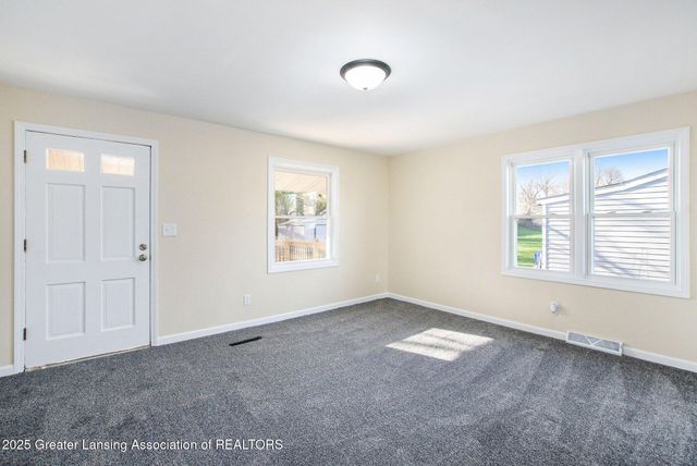 4788 Burt Avenue, Grand Ledge, MI 48837