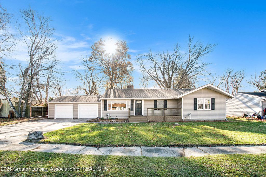 4788 Burt Avenue, Grand Ledge, MI 48837