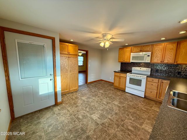 22979 State Route 12, Fostoria, OH 44830