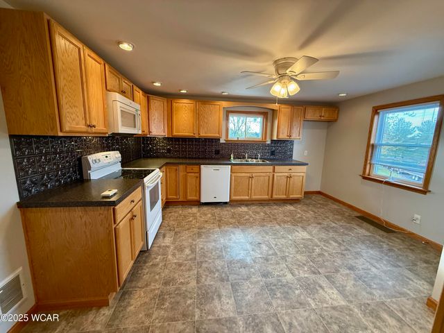 22979 State Route 12, Fostoria, OH 44830