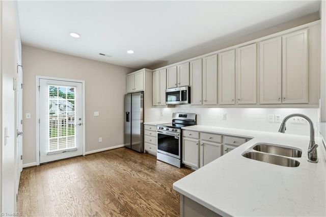 32 Tanner Woods Lane, Greensboro, NC 27410