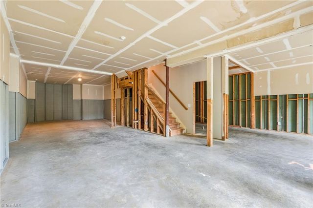 32 Tanner Woods Lane, Greensboro, NC 27410