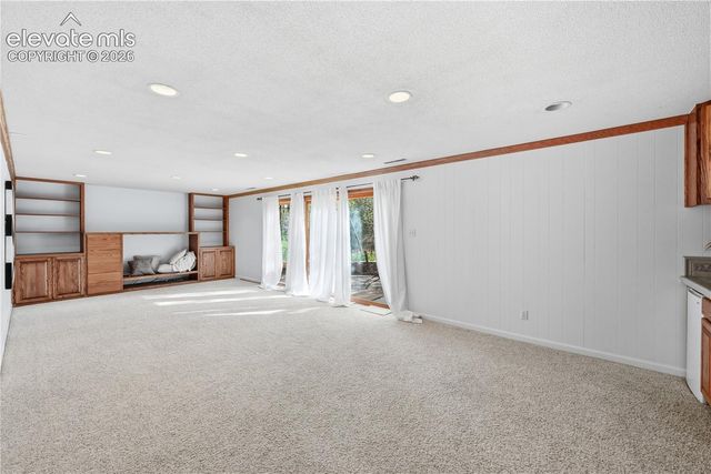 10 Haney Road, Colorado Springs, CO 80906