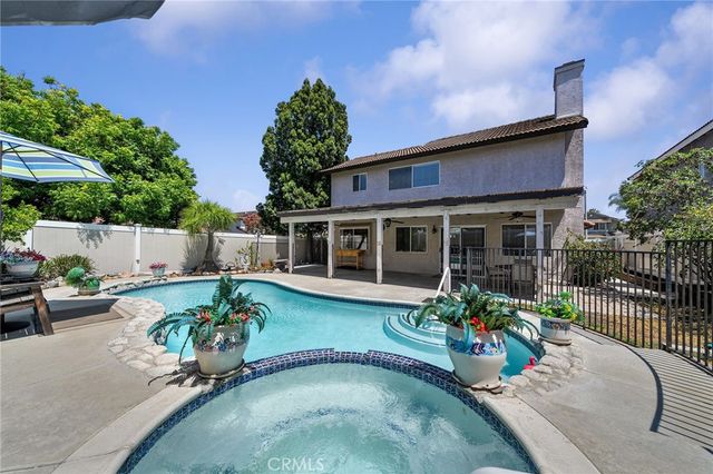 956 Hedges, Corona, CA 92878