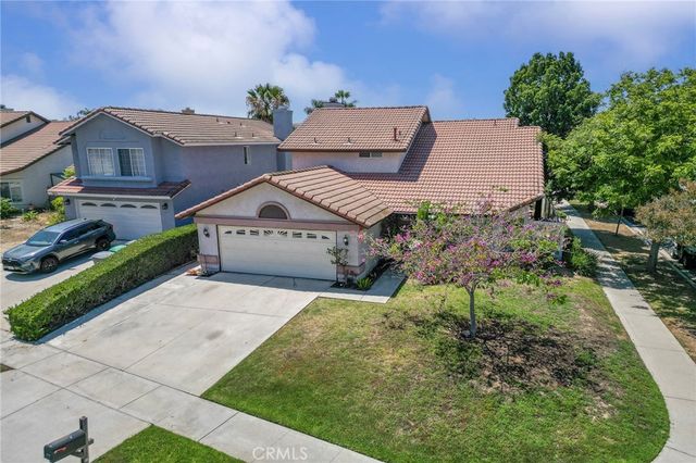 956 Hedges, Corona, CA 92878