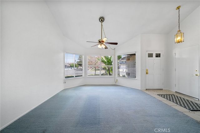 956 Hedges, Corona, CA 92878