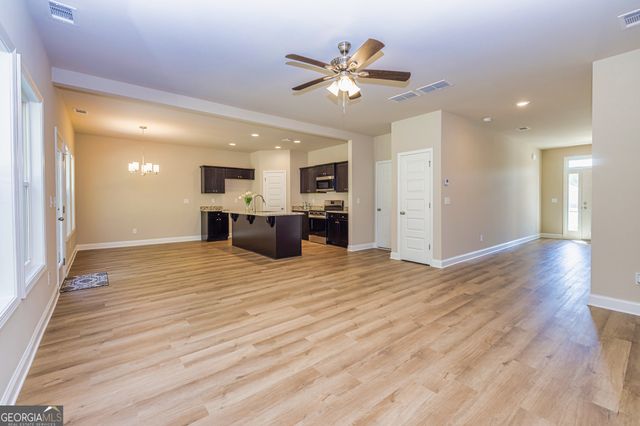 105 Hunts Mill Circle, Griffin, GA 30224