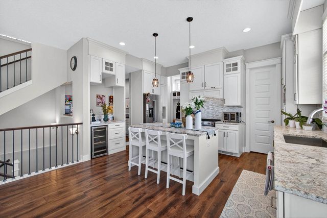 5700 Emily Road, Bettendorf, IA 52722
