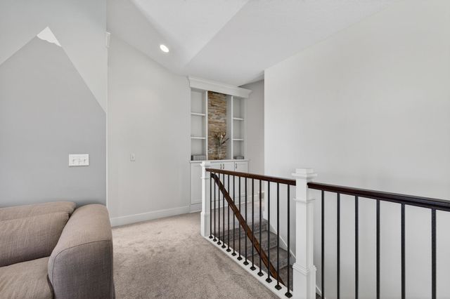 5700 Emily Road, Bettendorf, IA 52722