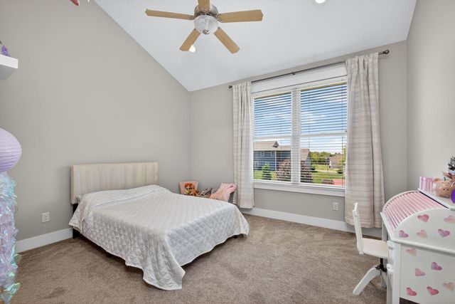 5700 Emily Road, Bettendorf, IA 52722