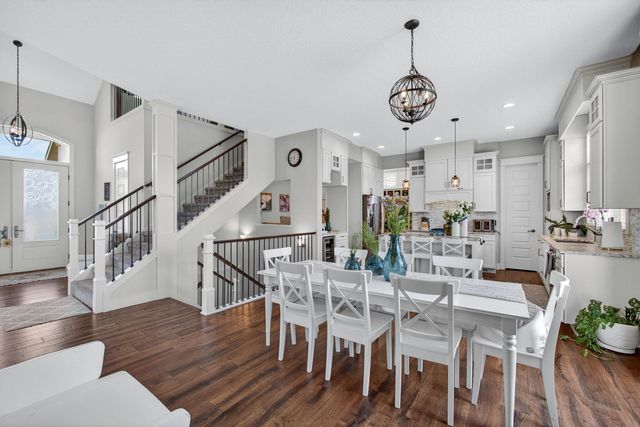 5700 Emily Road, Bettendorf, IA 52722