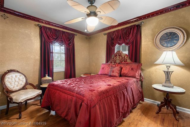 1522 Holt Summit Place, Van Buren, AR 72956