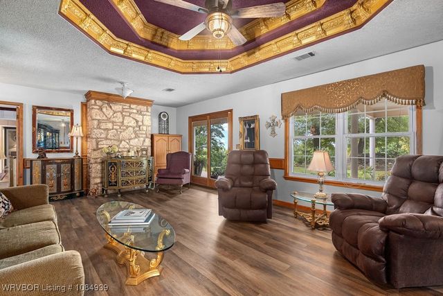 1522 Holt Summit Place, Van Buren, AR 72956