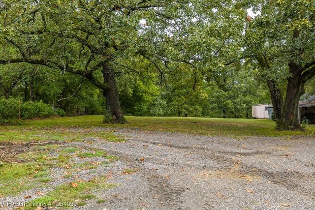 1522 Holt Summit Place, Van Buren, AR 72956