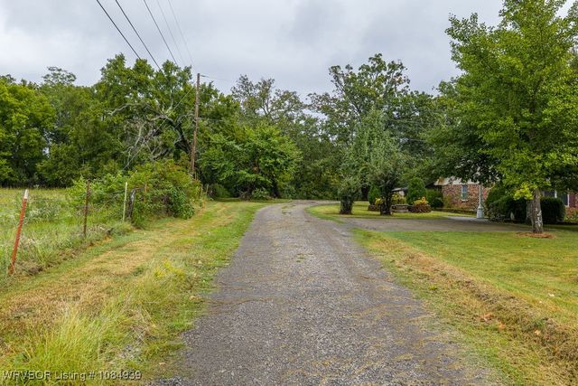 1522 Holt Summit Place, Van Buren, AR 72956