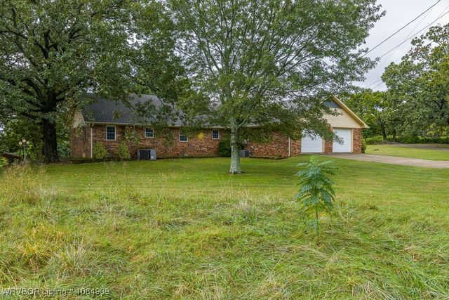 1522 Holt Summit Place, Van Buren, AR 72956