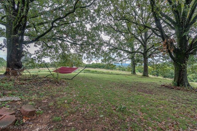 1522 Holt Summit Place, Van Buren, AR 72956