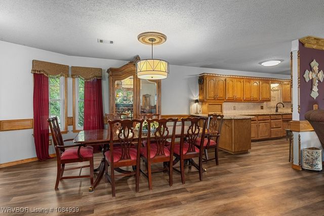 1522 Holt Summit Place, Van Buren, AR 72956