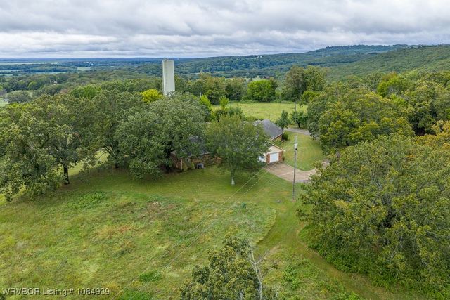 1522 Holt Summit Place, Van Buren, AR 72956