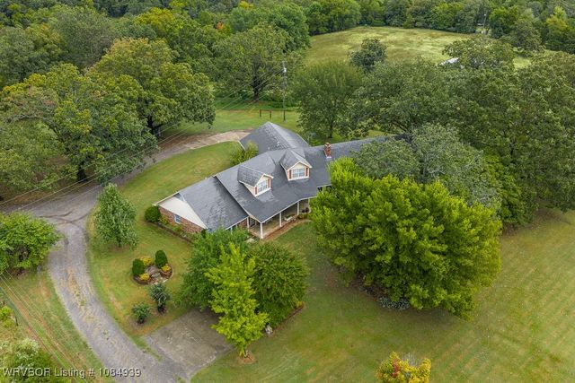 1522 Holt Summit Place, Van Buren, AR 72956