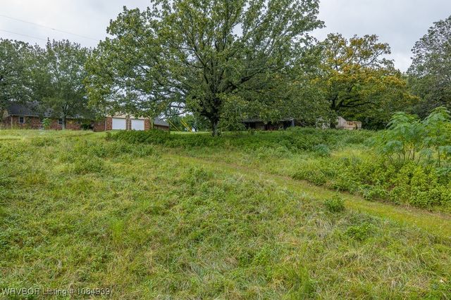 1522 Holt Summit Place, Van Buren, AR 72956