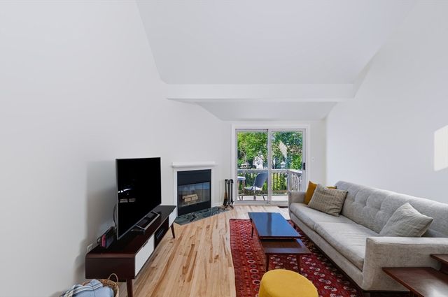 1B Fletcher Way 128A-B, Salem, MA 01970