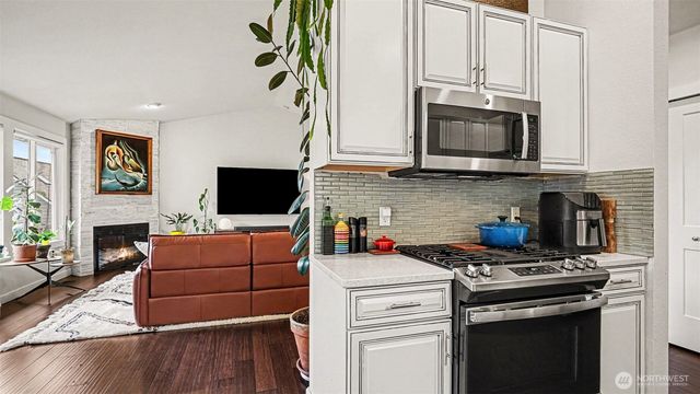 4610 S 160th Street S, Tukwila, WA 98188