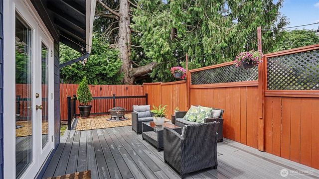 4610 S 160th Street S, Tukwila, WA 98188