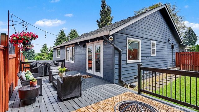 4610 S 160th Street S, Tukwila, WA 98188