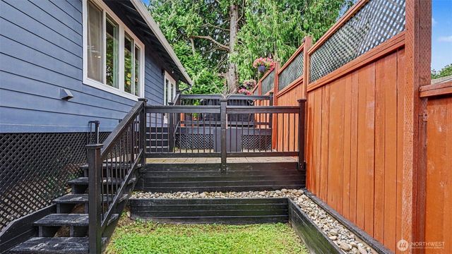 4610 S 160th Street S, Tukwila, WA 98188
