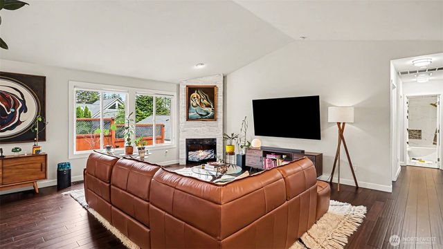 4610 S 160th Street S, Tukwila, WA 98188