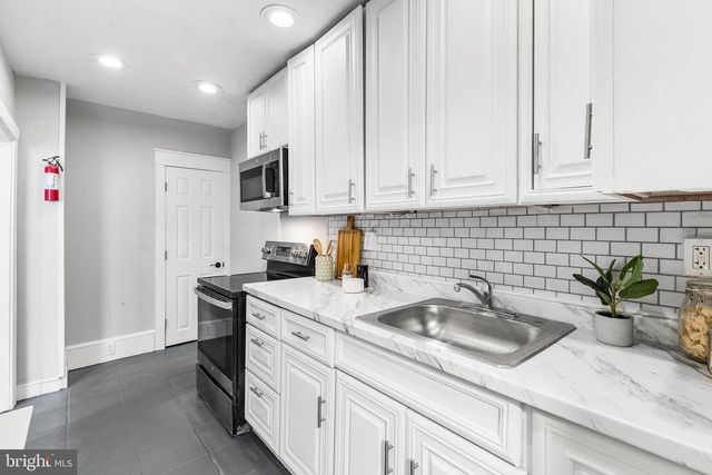5724 HUNTER ST, Philadelphia, PA 19131