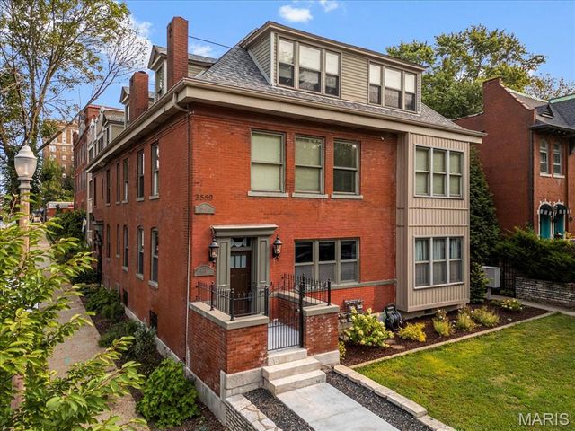 3559 Halliday Ave 301, St Louis, MO 63118