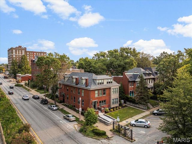 3559 Halliday Ave 301, St Louis, MO 63118