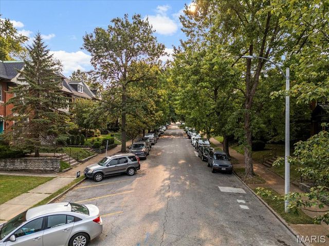 3559 Halliday Ave 301, St Louis, MO 63118