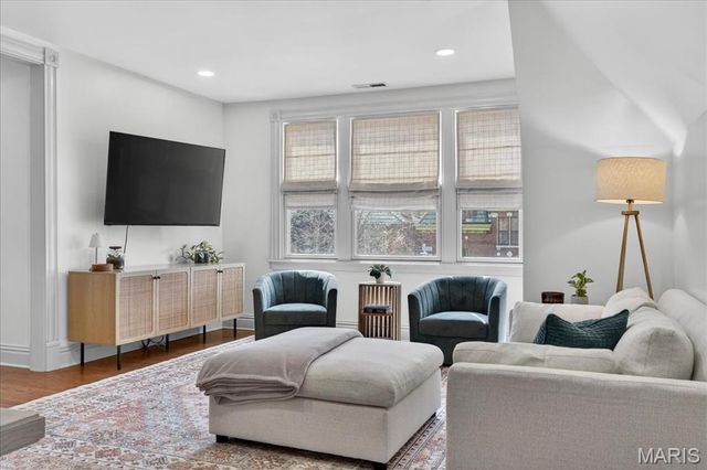 3559 Halliday Ave 301, St Louis, MO 63118