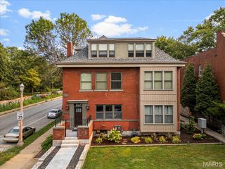 3559 Halliday Ave 301, St Louis, MO 63118