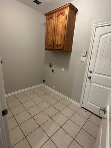 8404 Laughing Waters Trail, Mckinney, TX 75070