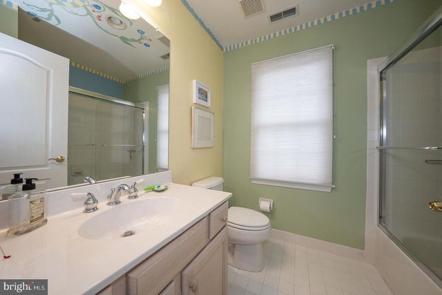 1109 RIVERVIEW LN, West Conshohocken, PA 19428