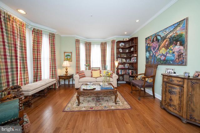 1109 RIVERVIEW LN, West Conshohocken, PA 19428
