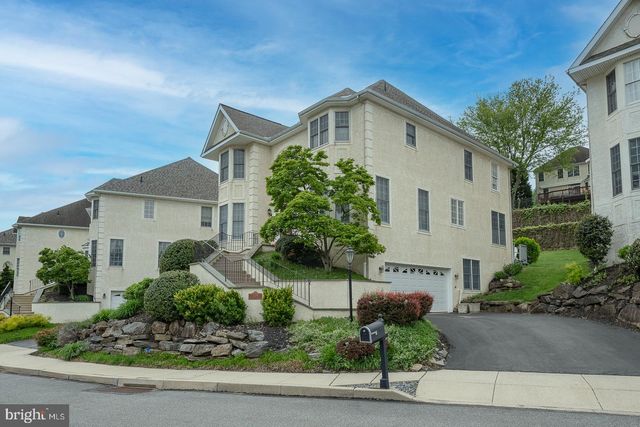 1109 RIVERVIEW LN, West Conshohocken, PA 19428