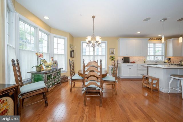 1109 RIVERVIEW LN, West Conshohocken, PA 19428