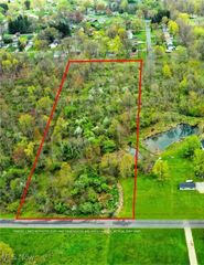 Grill Road, Clinton, OH 44216