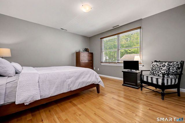 257 Silver Hill Lane, Stamford, CT 06905