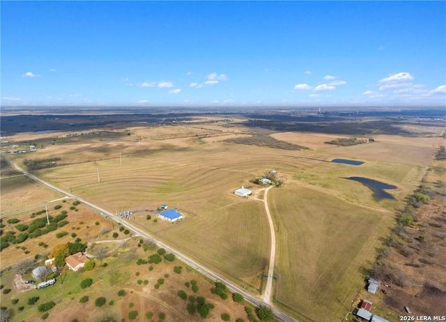 335 & 725 Pioneer Road, Seguin, TX 78155