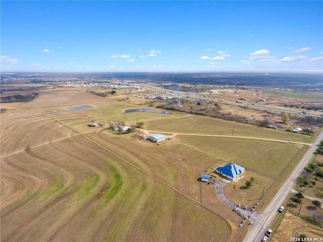 335 & 725 Pioneer Road, Seguin, TX 78155