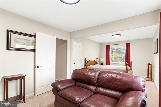 517 W RIVERSIDE DR, Lanexa, VA 23089