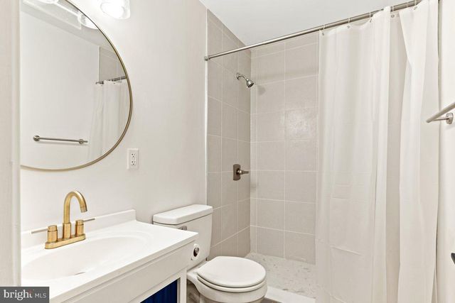 517 W RIVERSIDE DR, Lanexa, VA 23089