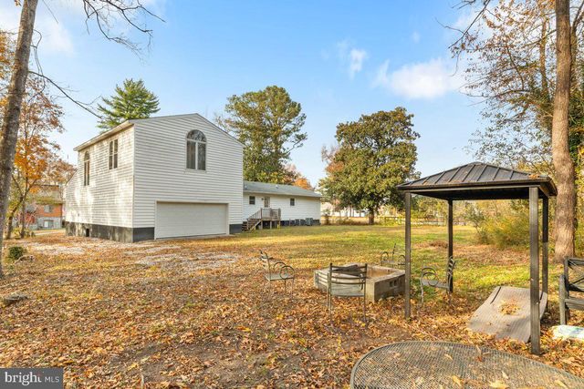 517 W RIVERSIDE DR, Lanexa, VA 23089